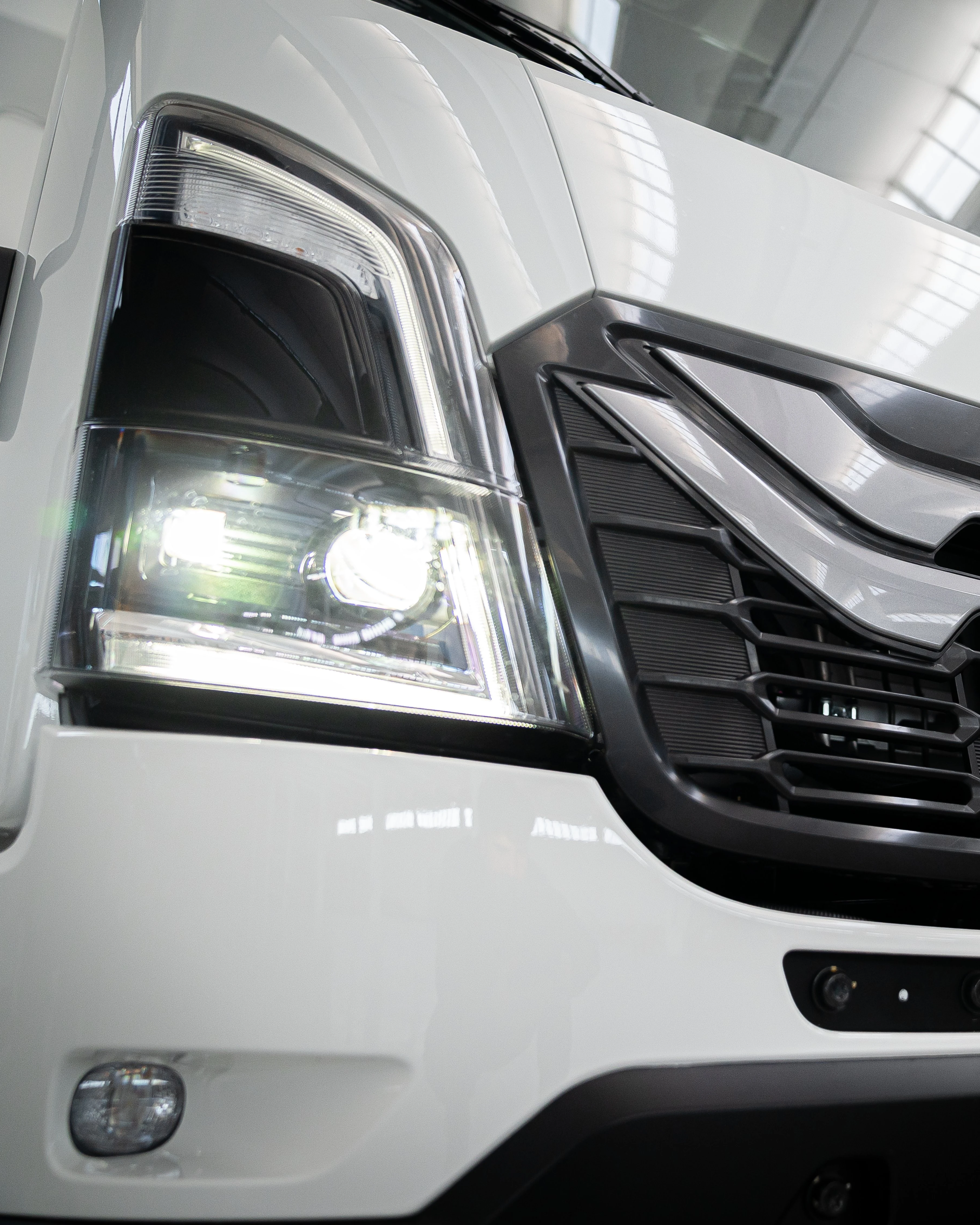 Phares bi-LED avant et arrière