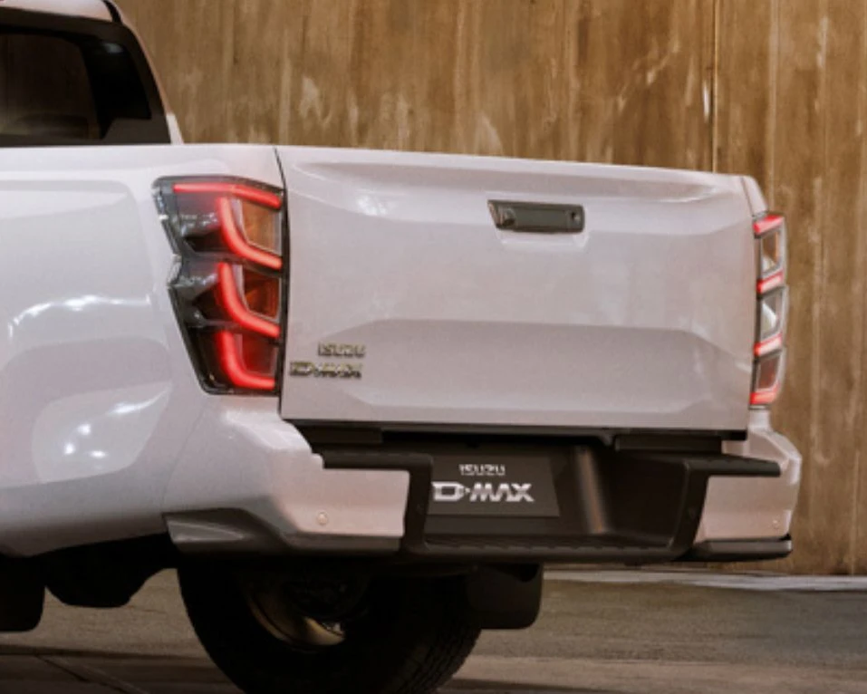 ISUZU D-MAX exterior 2