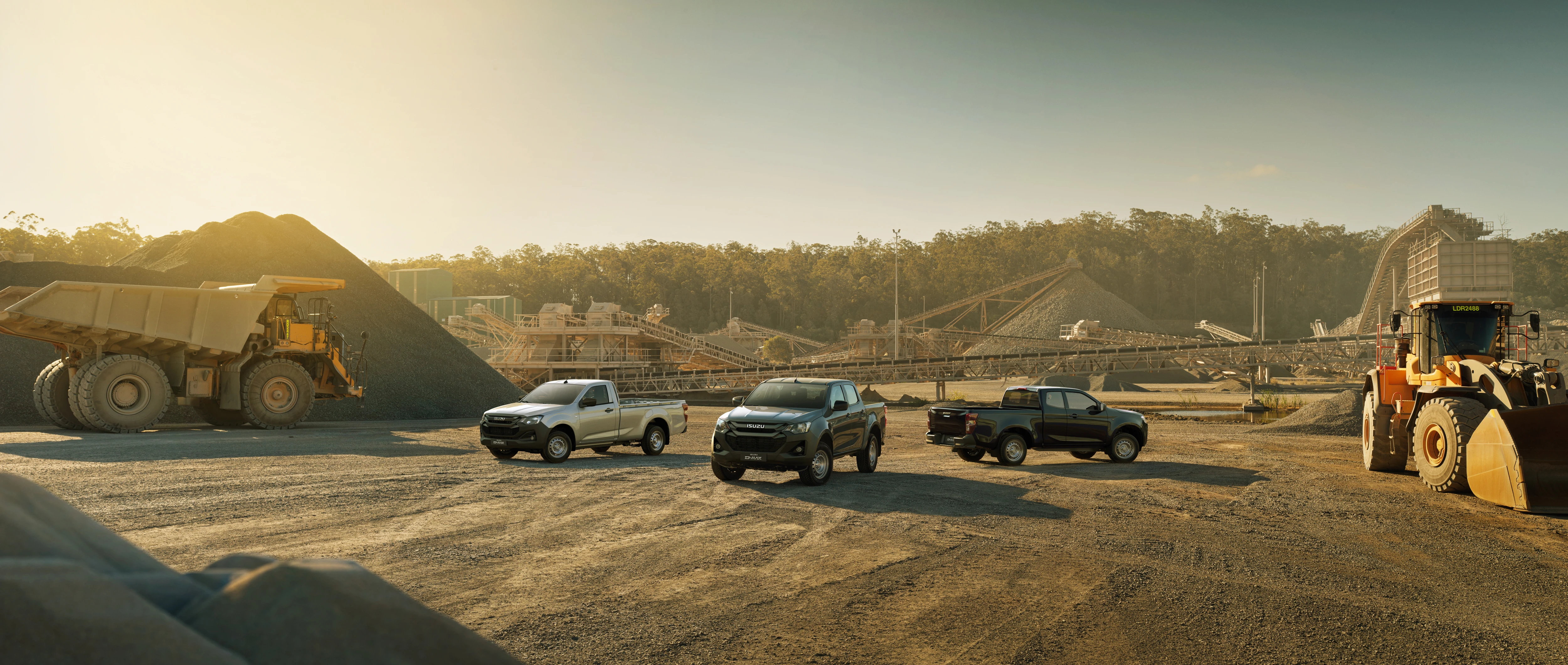 24MY ISUZU D MAX 9 EU LHD REG CREW Obsidian EXT RBB 