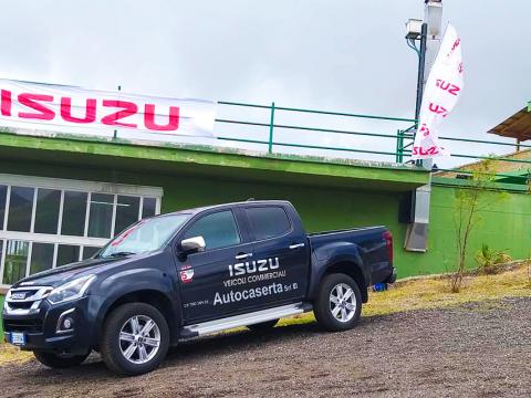 Isuzu Autocaserta.jpg